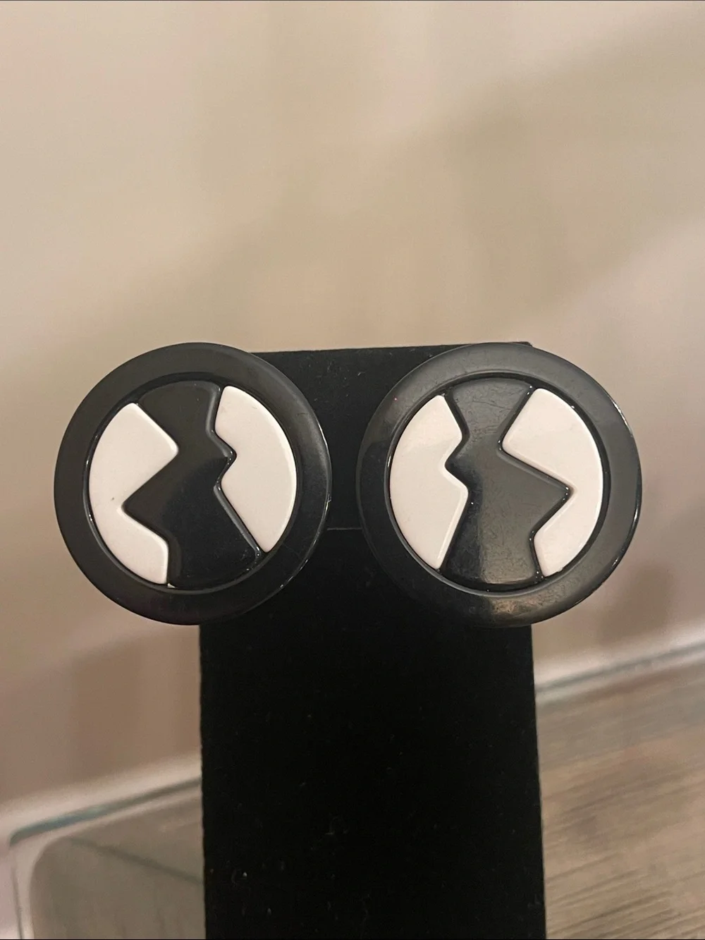 Vintage Black & White Geometric Button Clip Earrings Retro Mod Acrylic Earrings